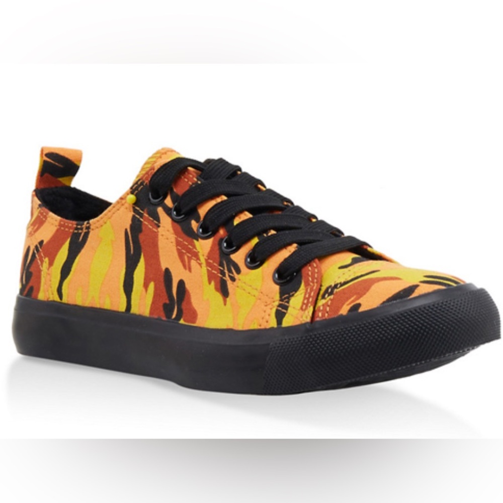 Free Choice by Elis Style: Kix Lo 303PR
Size: 10